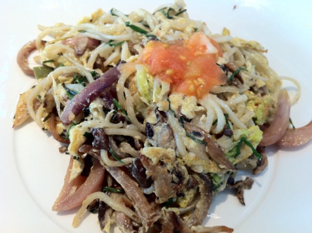 breakfast yasai yakisoba at wagamama heathrow terminal five