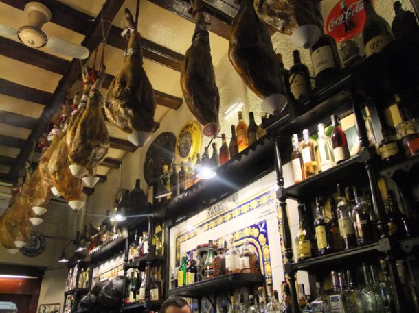 bar at los caracoles