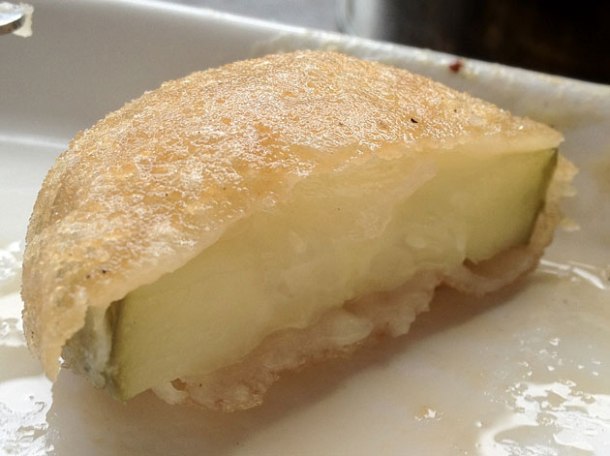 close-up-of-a-frickle-at-dach-and-sons