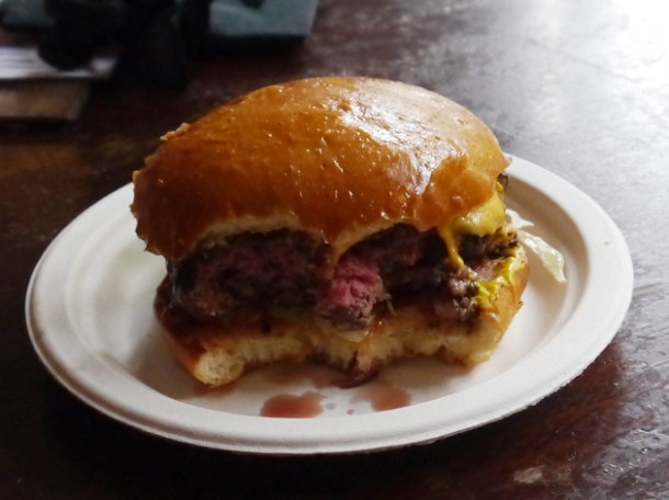 mother flipper chilli burger