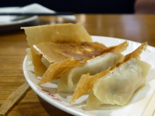 grilled prawn dumplings at din tai fung taipei 101