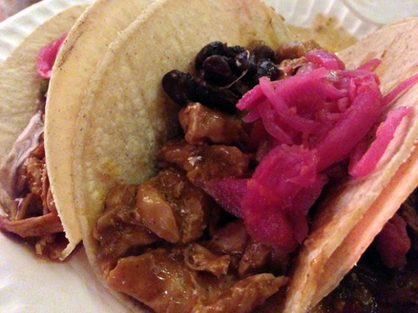 chicken taco at buen provencho