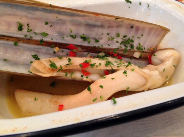 razor clams at bonnie gull