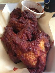 chicken wings at lazybones