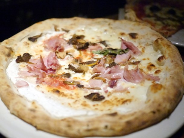 gloucester old spot ham, mozzarella, ricotta and mushrooms pizza at franco manca