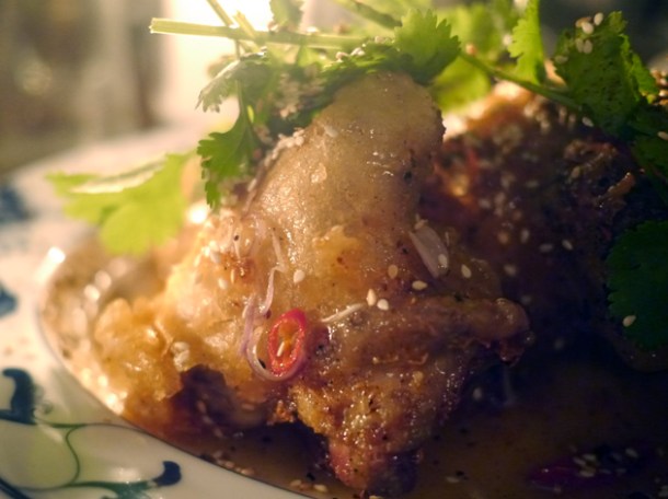 chilli chicken wings at smoking goat