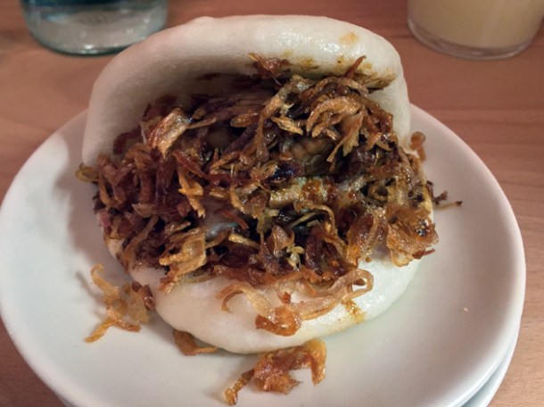 pork confit hirata bun at bao london