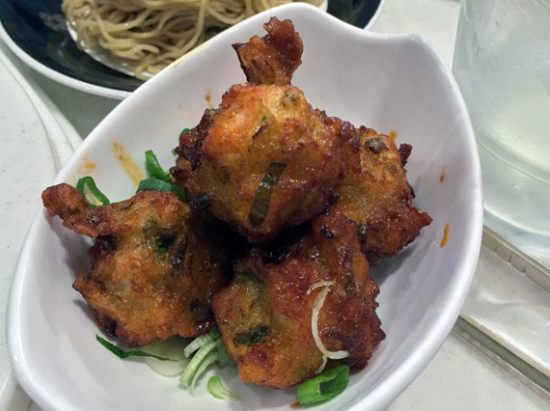 scallop and prawn fritters at shuang shuang