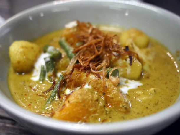yellow potato and butternut squash curry at som saa spitalfields