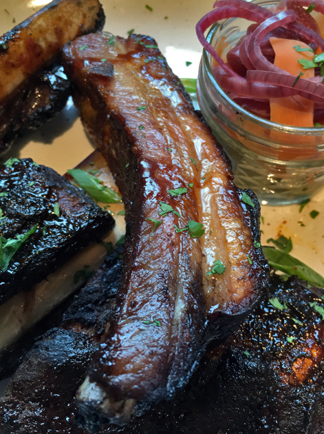 spare rib at bbq whisky beer at the grey horse kingston