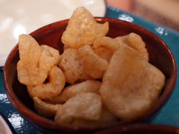 pork scratchings at el pastor