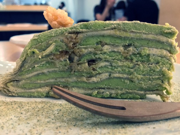 matcha mille crepe at machi-ya