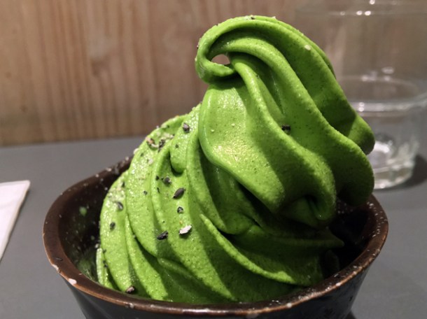 matcha soft serve ice cream at kanada-ya panton street