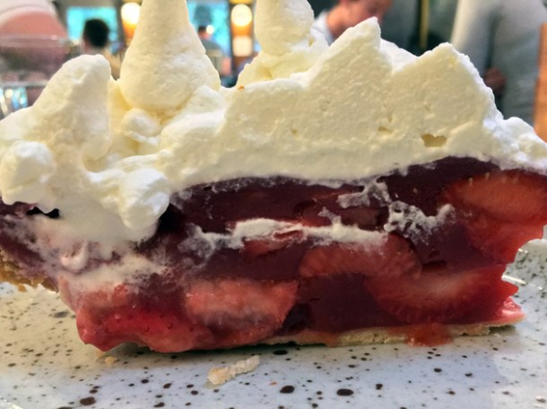 chilled strawberry and cream pie at plaquemine lock