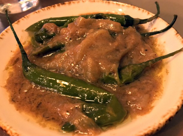 onion and chilli gravy at darjeeling express
