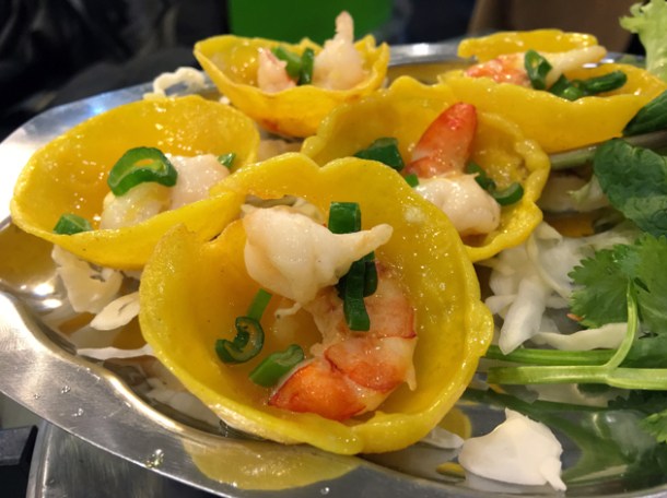 banh khot mientay at mrs le's