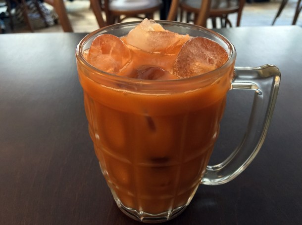 thai milk tea at kin et deum