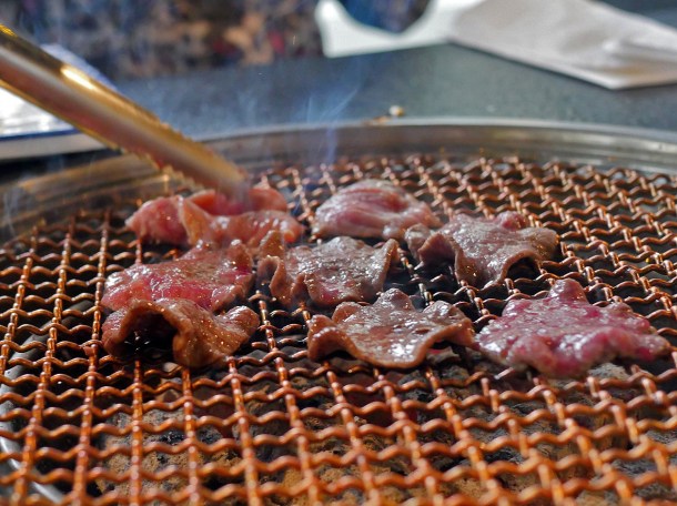 illustrative photo of a tabletop bbq at Seveni