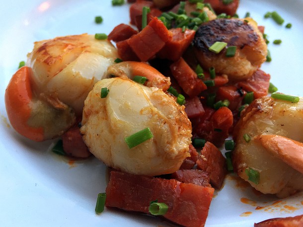 illustrative photo of the scallops with chorizo at Mackerel Sky