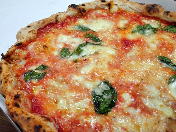 illustrative photo of the margherita from 50 Kalò di Ciro Salvo