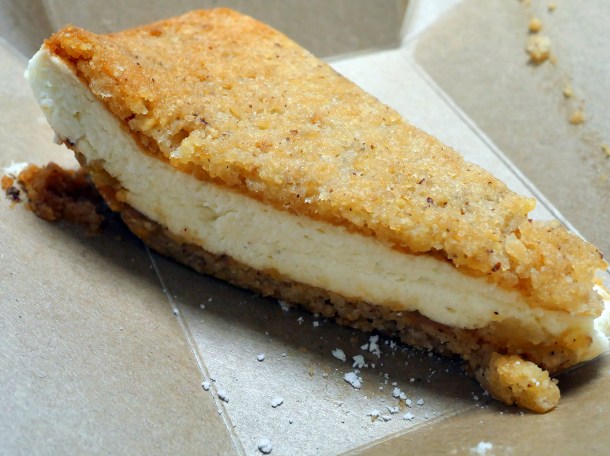 illustrative photo of the ricotta and pear torta from 50 Kalò di Ciro Salvo