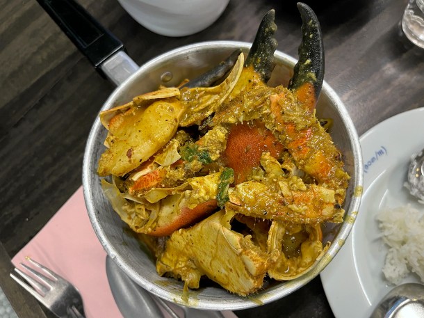 illustrative photo of the crab curry at Plaza Khao Gaeng Arcade Food Hall