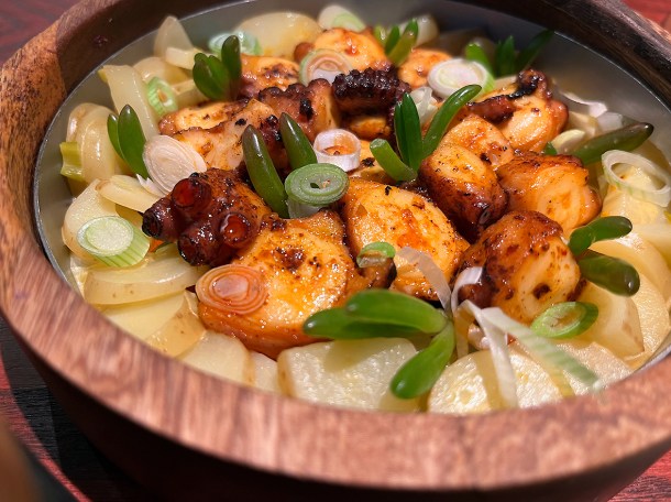 illustrative photo of the octopus at Fonda