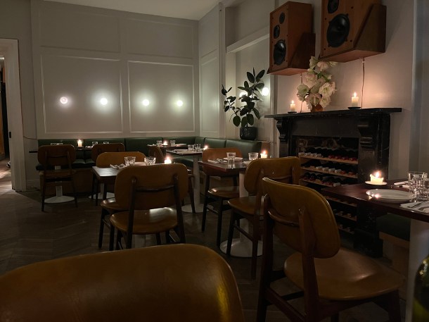 illustrative photo of the main dining room at Hausu