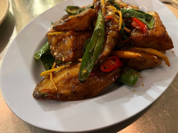 aubergine pad phet at Singburi Shoreditch