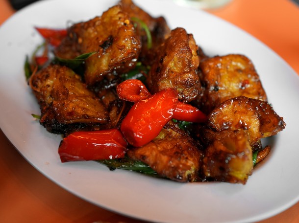 illustrative photo of the eggplant pad phet at Singburi Shoreditch