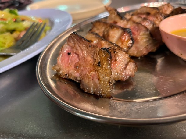illustrative photo of the iberico pork collar at Singburi Shoreditch