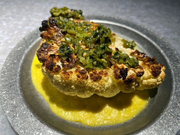 illustrative photo of the cauliflower with smoked corn sauce at Hon's BBQ
