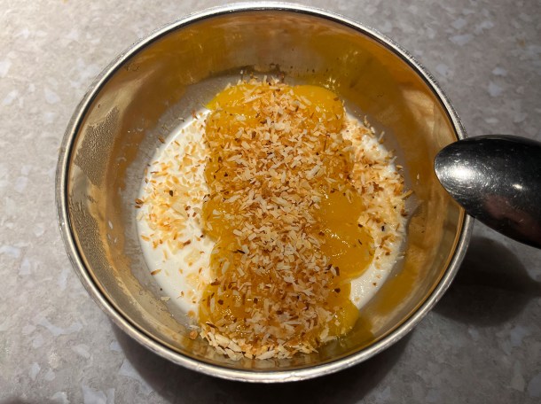 illustrative photo of the mango pudding at Hon's BBQ